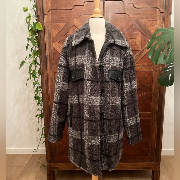 NVLT Check Berber Shacket - Picture 3 of 8